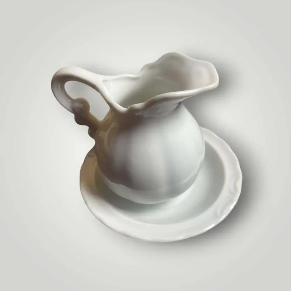 Graceland Tennessee Miniature Creamer Pitcher and Underplate Dish Souvenir